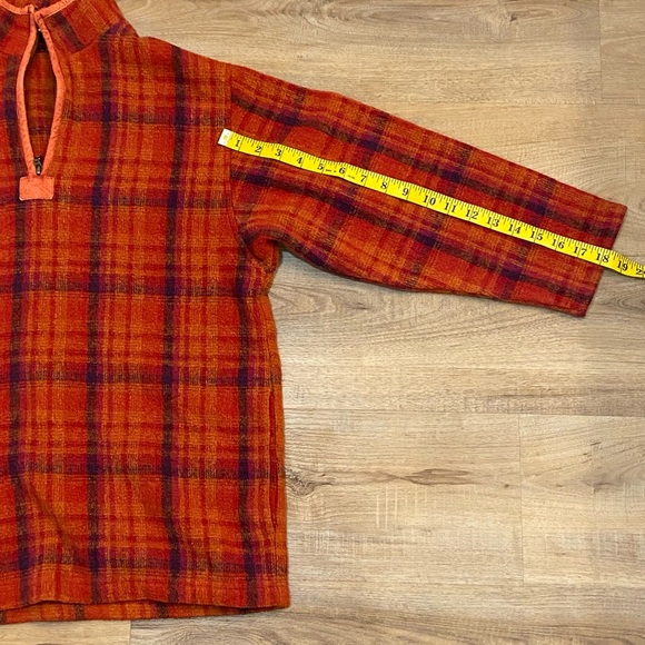 Beautiful fleece sweater - Picture 8 of 8